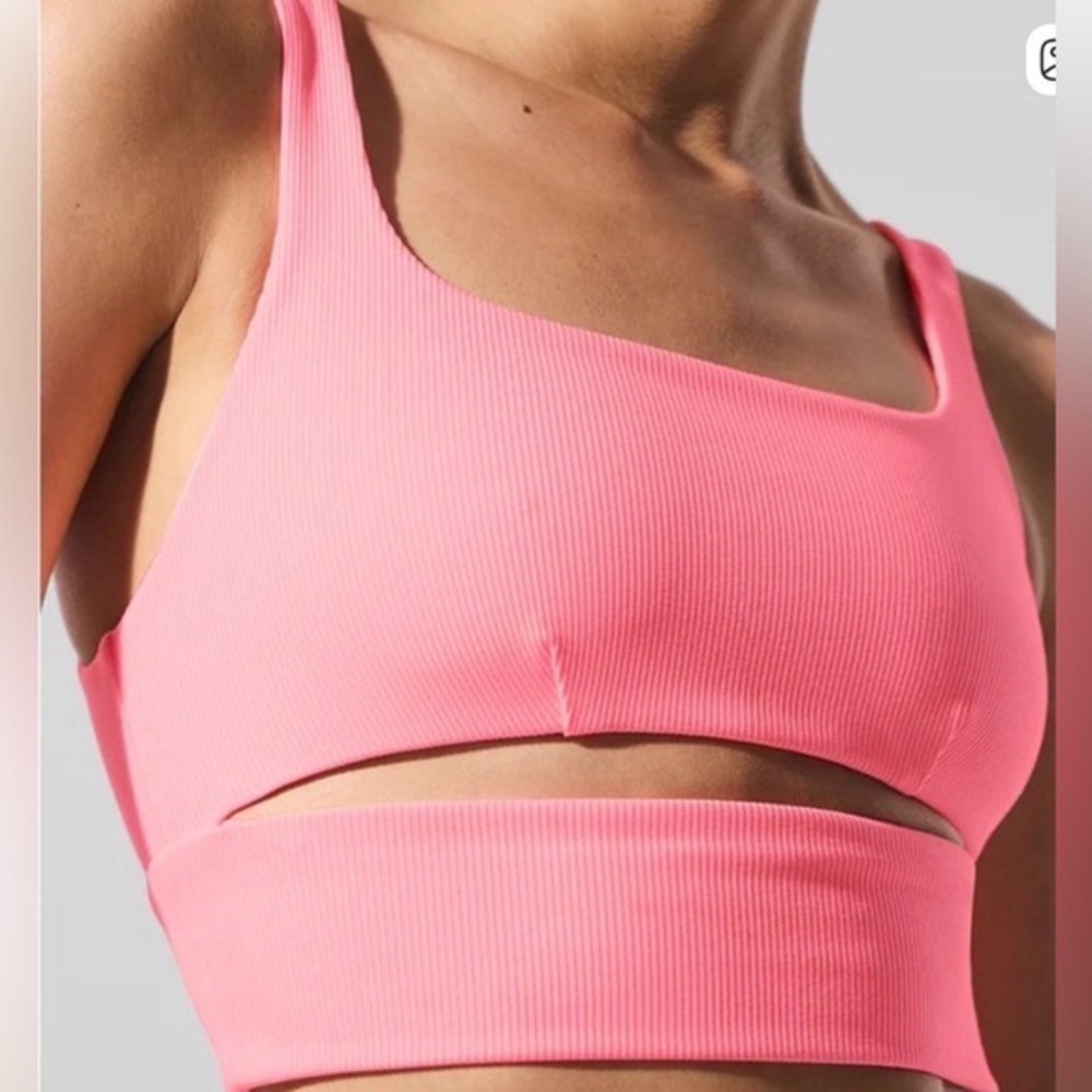 ALO Yoga “neon bubblegum” pink Slit Bra